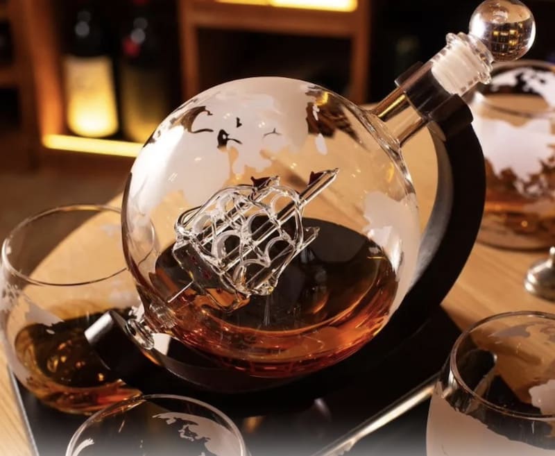 Globe Whisky set - Luksuzni stekleni globus + kozarci + ledeni kamni + klešče in dodatki