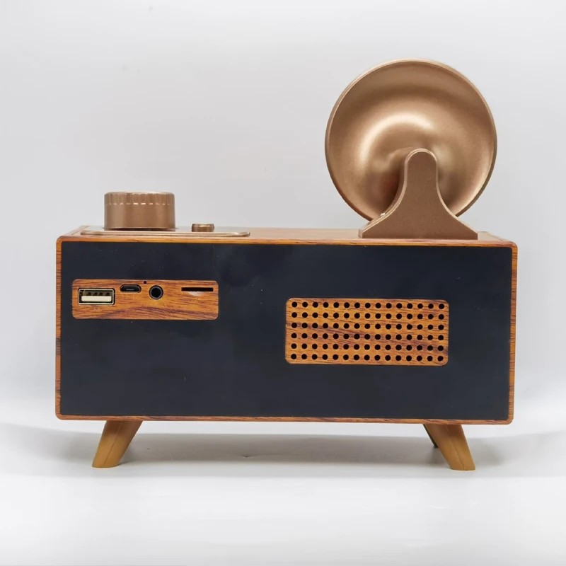 stari radio, mini majhen lesen dizajn v retro vintage slogu