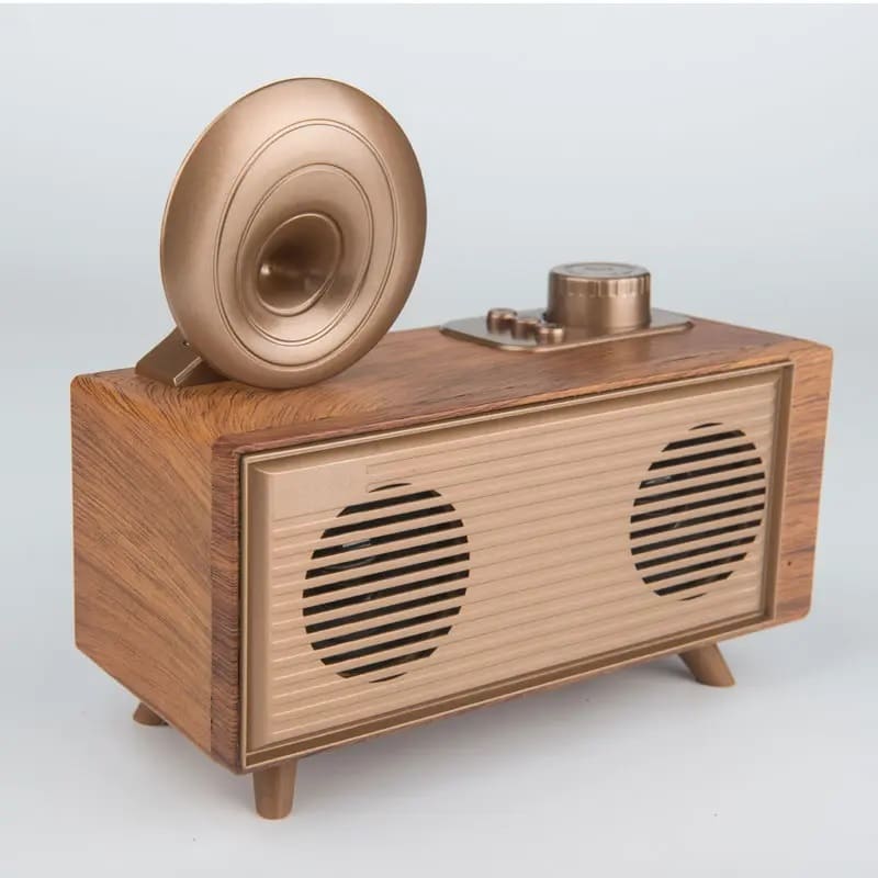 majhen mini stari radijski fonograf, dizajn retro vintage